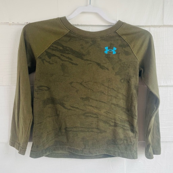 Under Armour Outfit - Picture 2 of 6